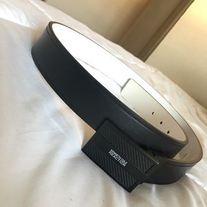 Kenneth Cole belt